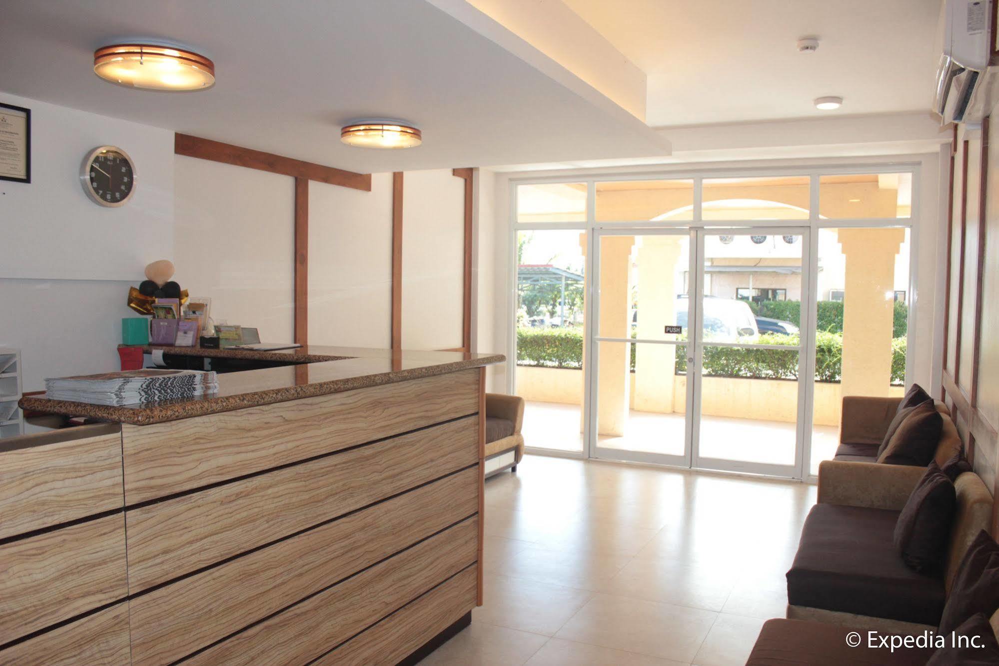 Subic Coco Hotel Olongapo Exterior foto